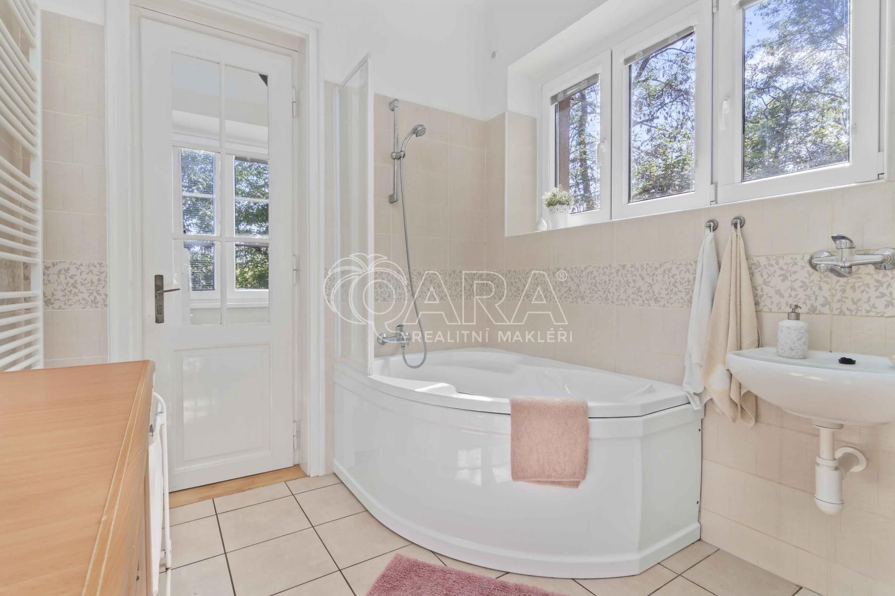 Prodej domu 244 m² - foto 11
