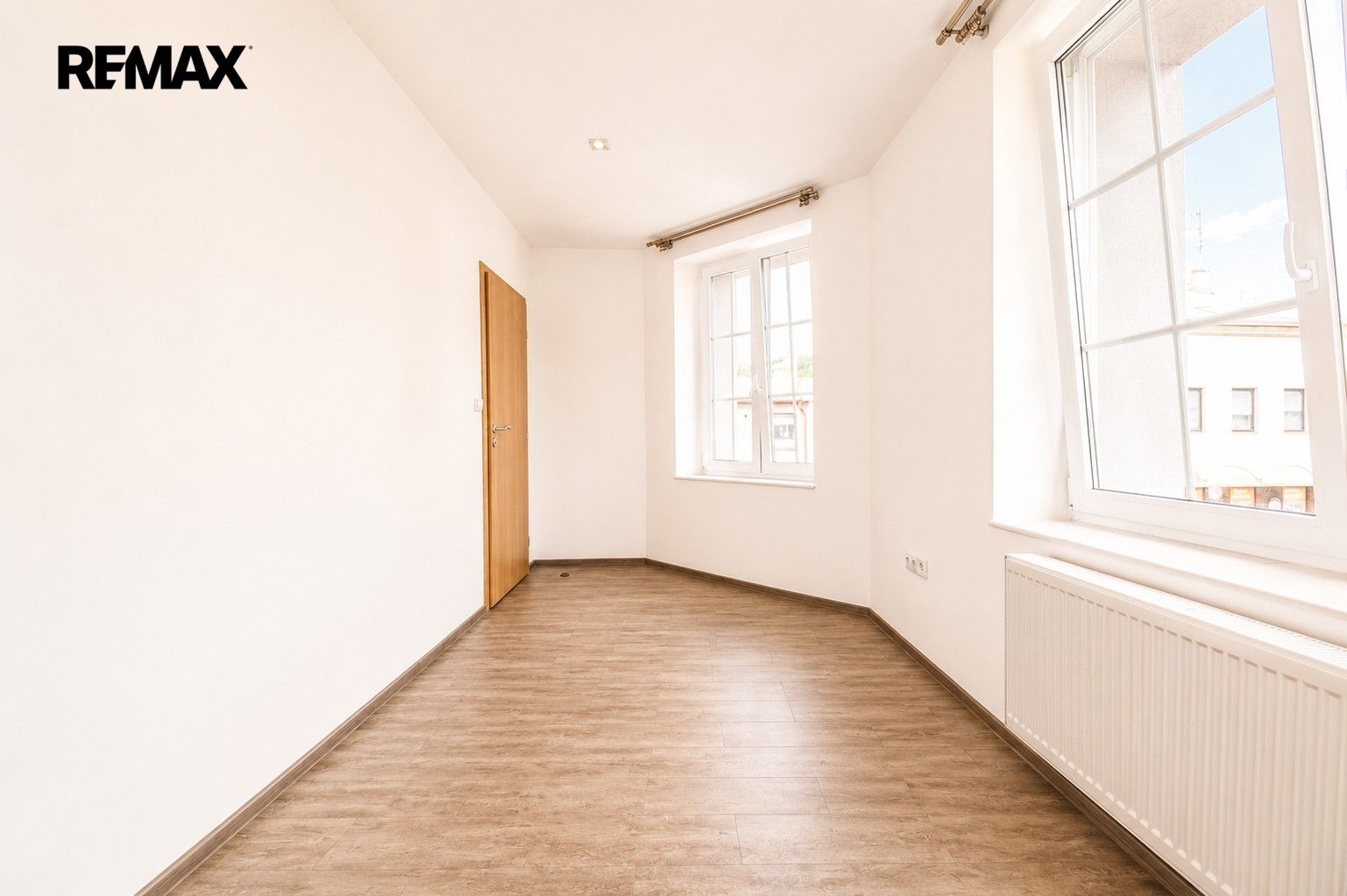 Pronájem bytu 3+kk 68 m² - foto 9