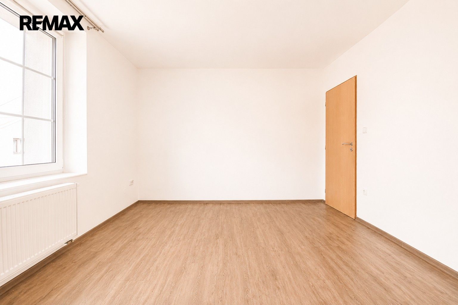 Pronájem bytu 3+kk 68 m² - foto 12