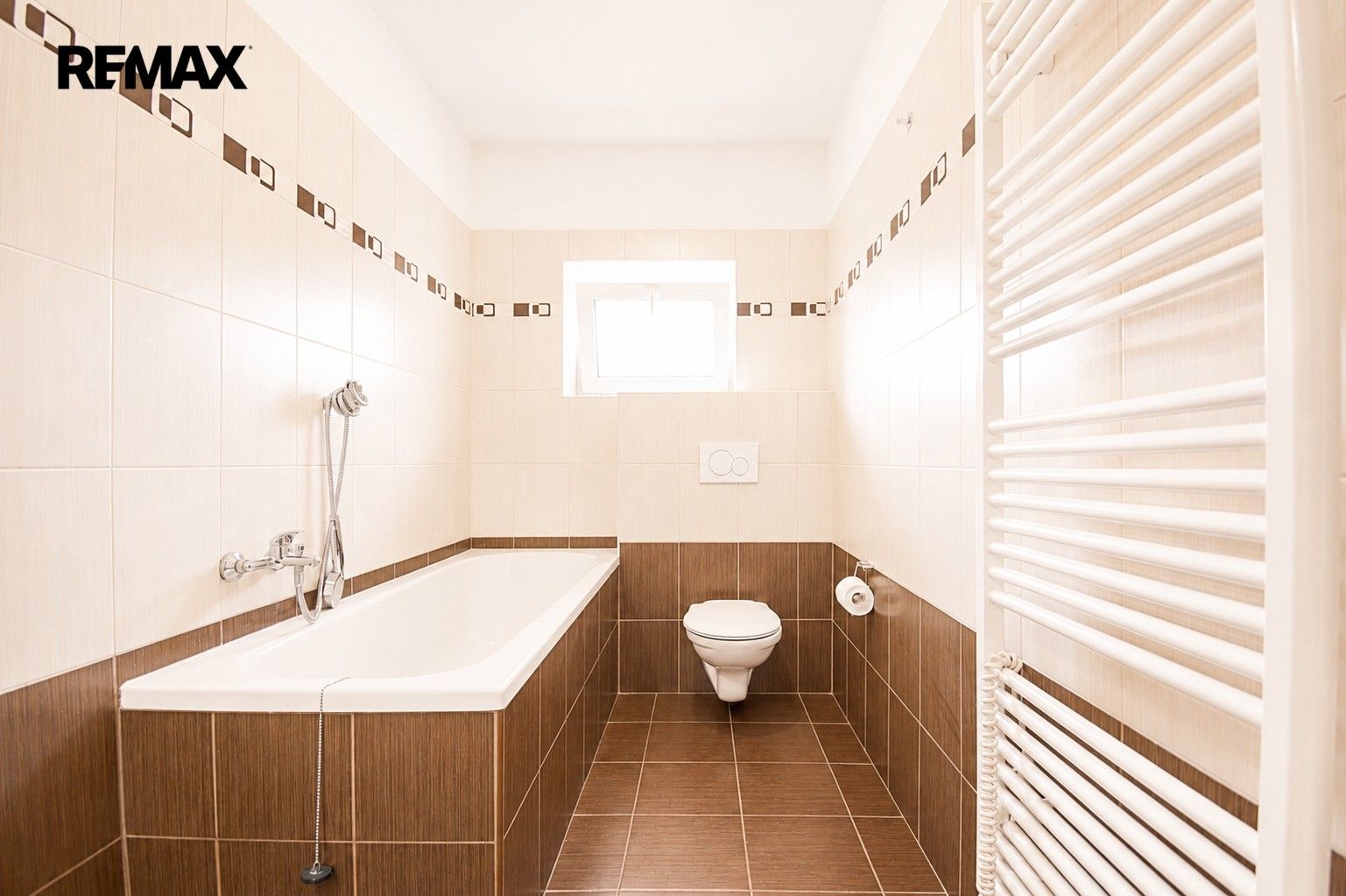 Pronájem bytu 3+kk 68 m² - foto 13