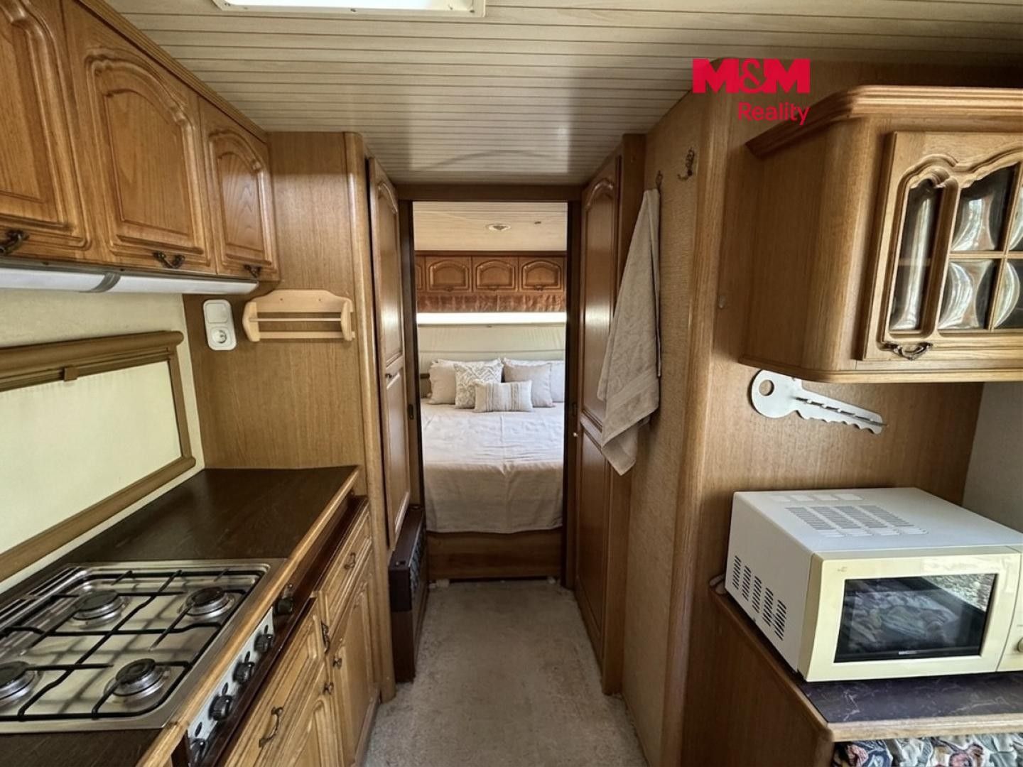 Prodej pozemku 2340 m² - foto 1