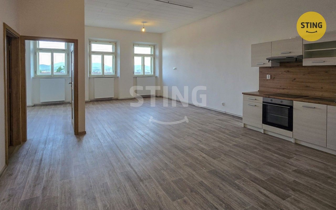 Pronájem bytu 3+kk 69 m² - foto 6