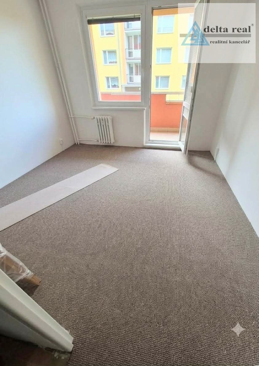 Pronájem bytu 2+1 53 m² - foto 8