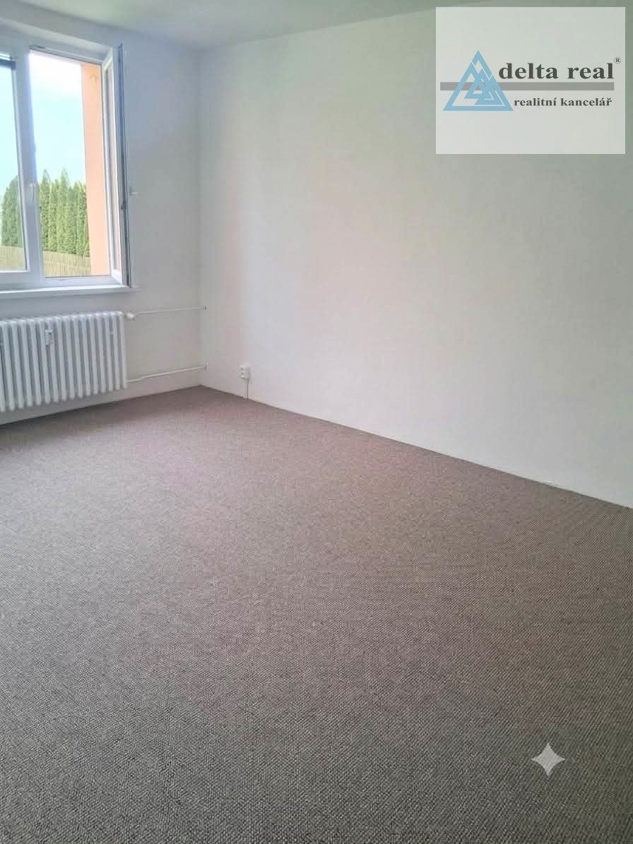 Pronájem bytu 2+1 53 m² - foto 9