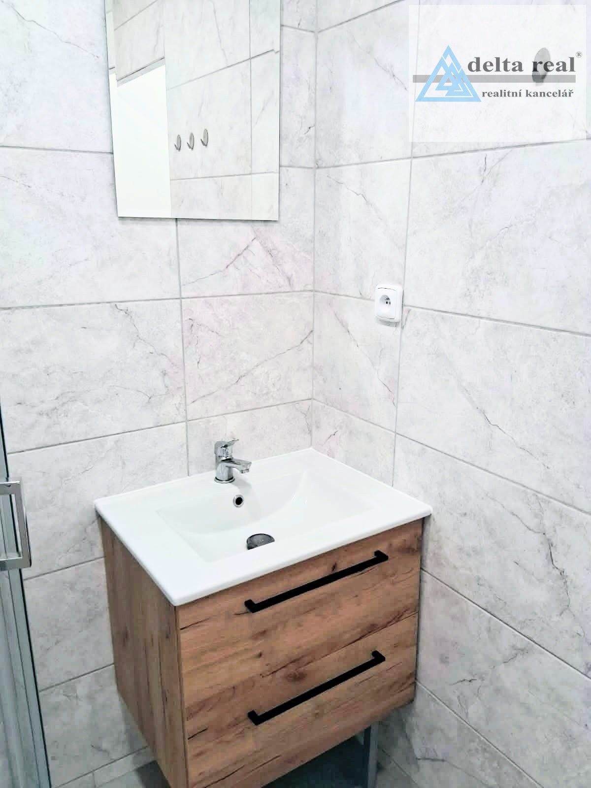 Pronájem bytu 2+1 53 m² - foto 10