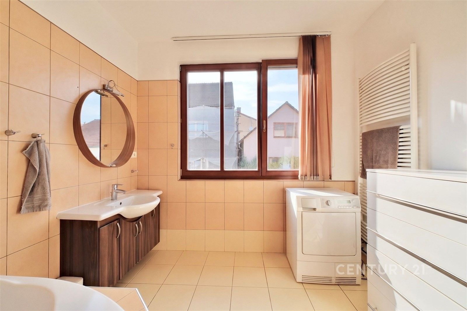 Pronájem bytu 135 m² - foto 11
