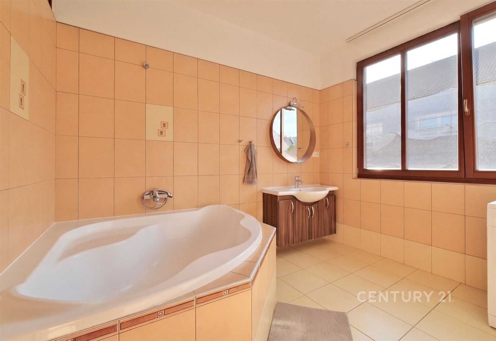 Pronájem bytu 135 m² - foto 12