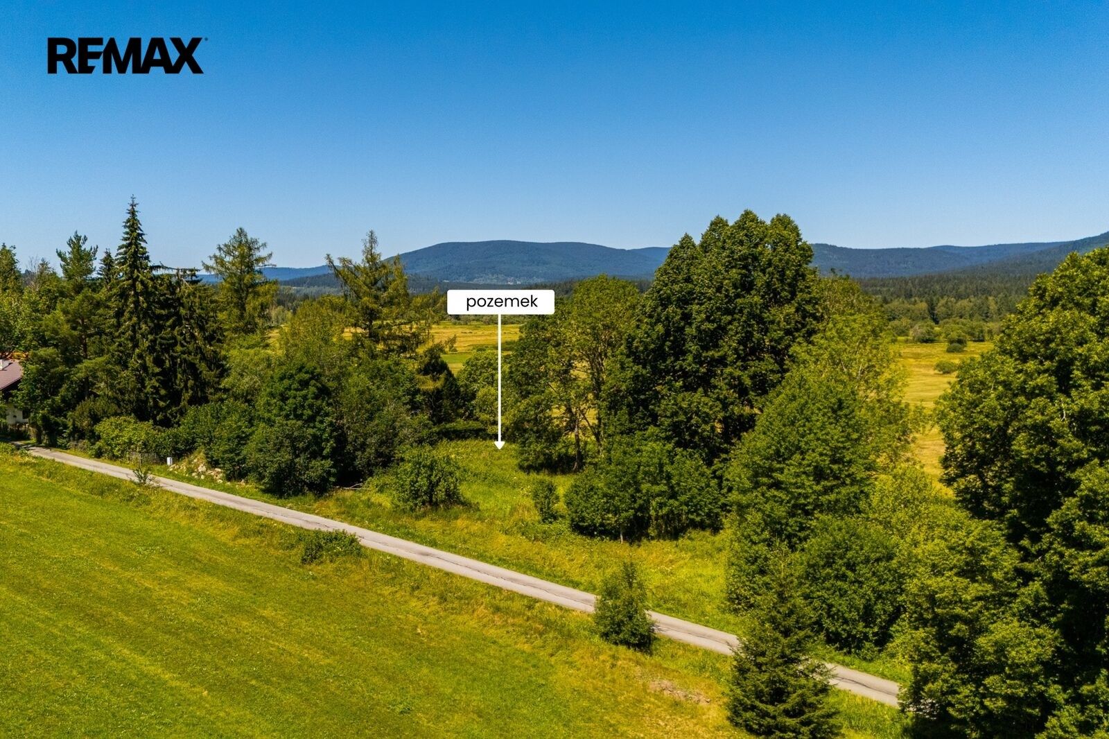 Prodej pozemku 1870 m² - foto 2