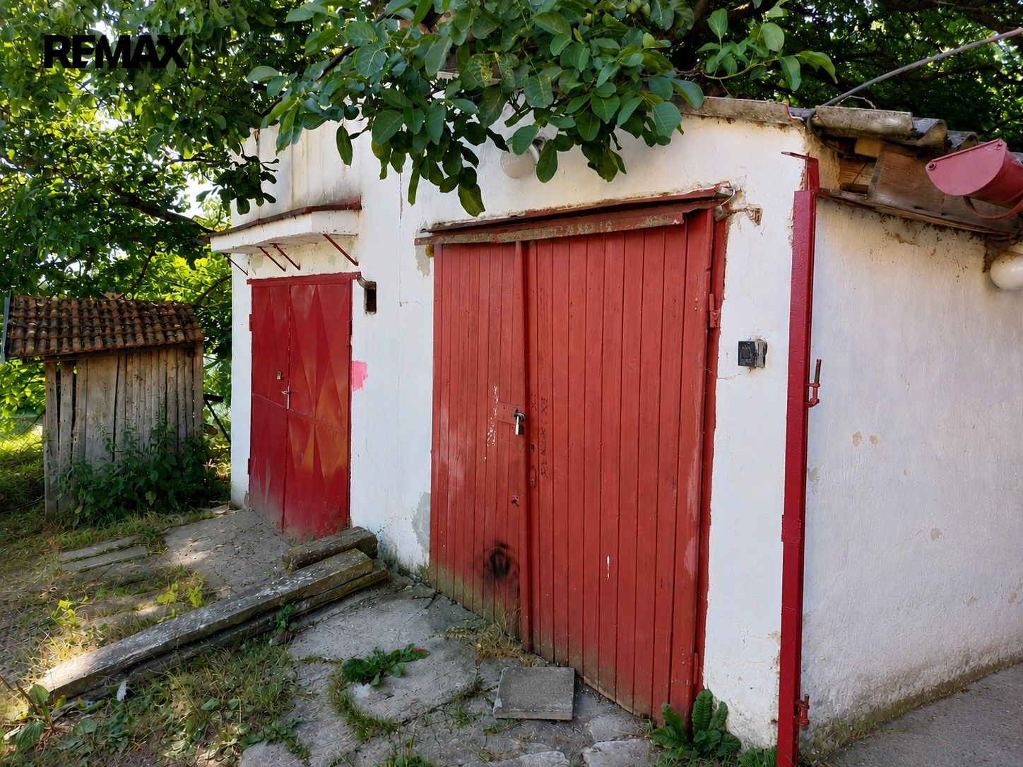 Prodej nemovitosti 38 m² - foto 1