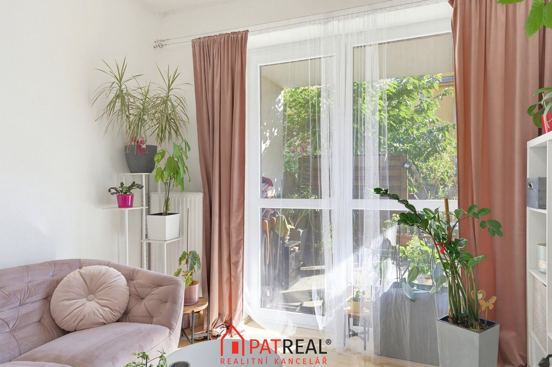 Prodej bytu 1+1 177 m² - foto 4