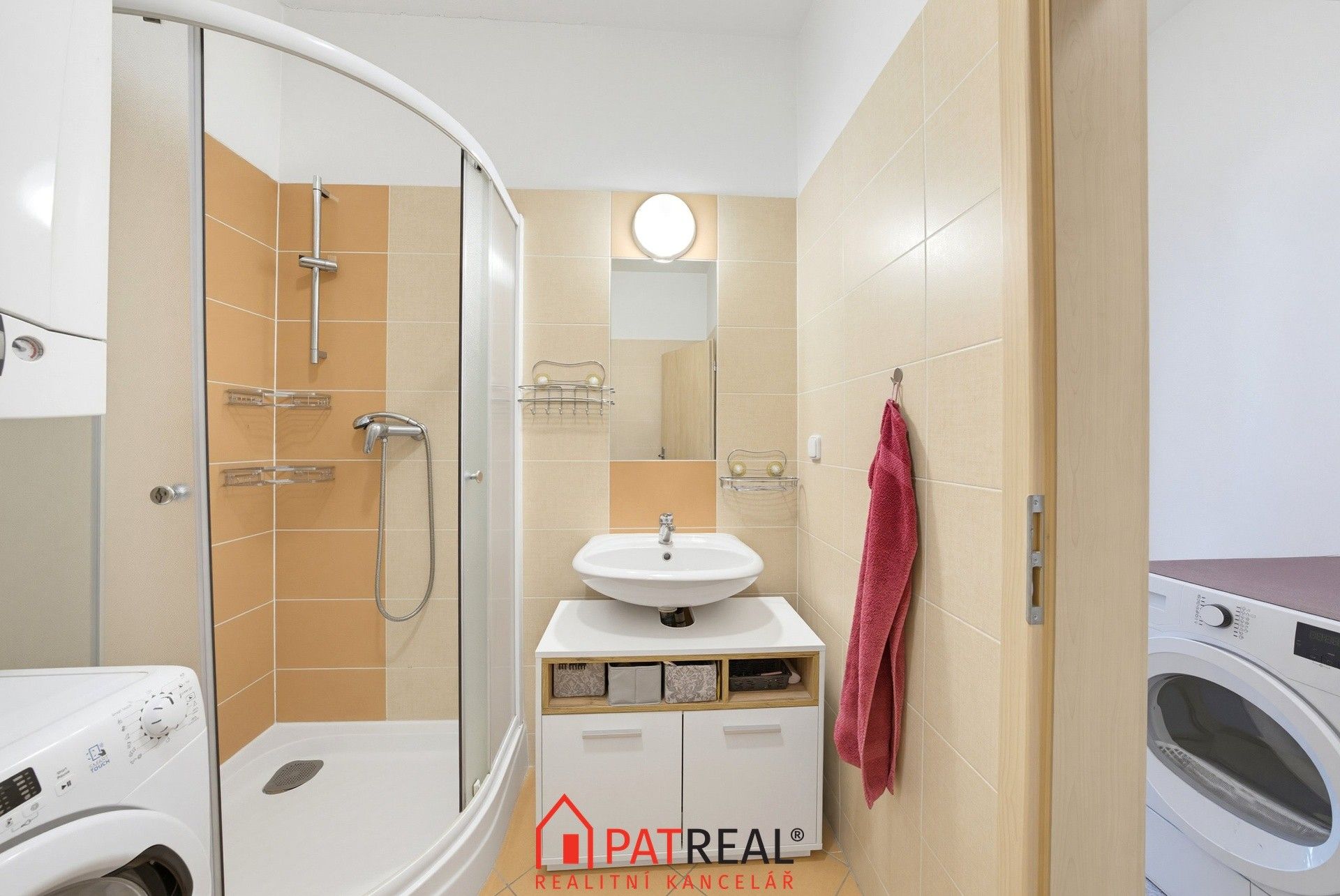 Prodej bytu 1+1 177 m² - foto 11