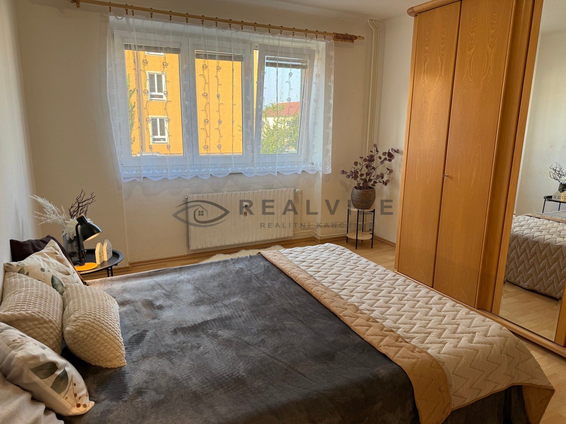 Pronájem bytu 2+1 53 m² - foto 2
