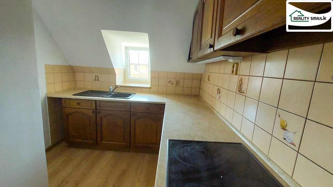 Pronájem bytu 3+1 54 m² - foto 8
