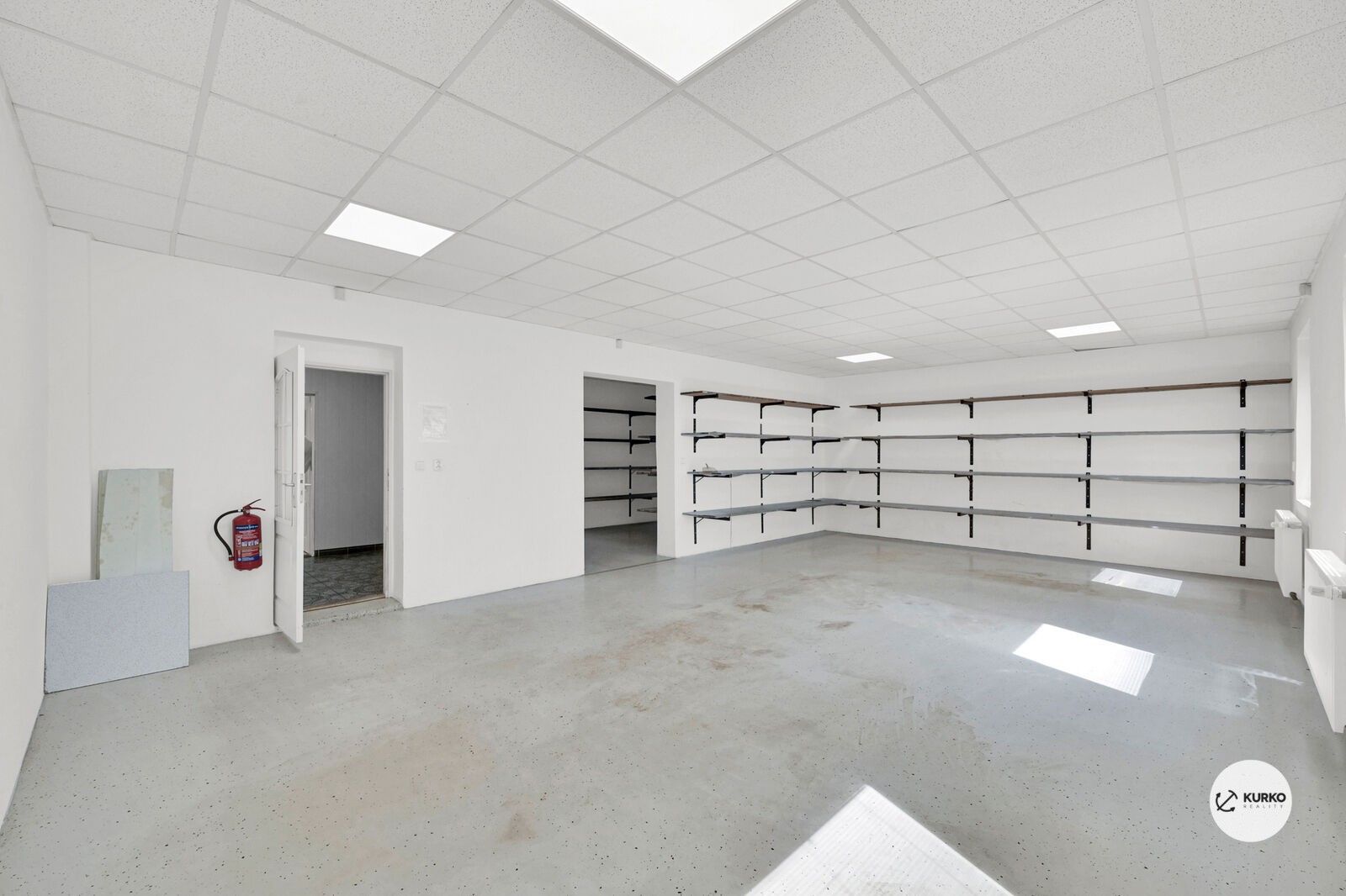 Pronájem komerčního prostoru 950 m² - foto 4