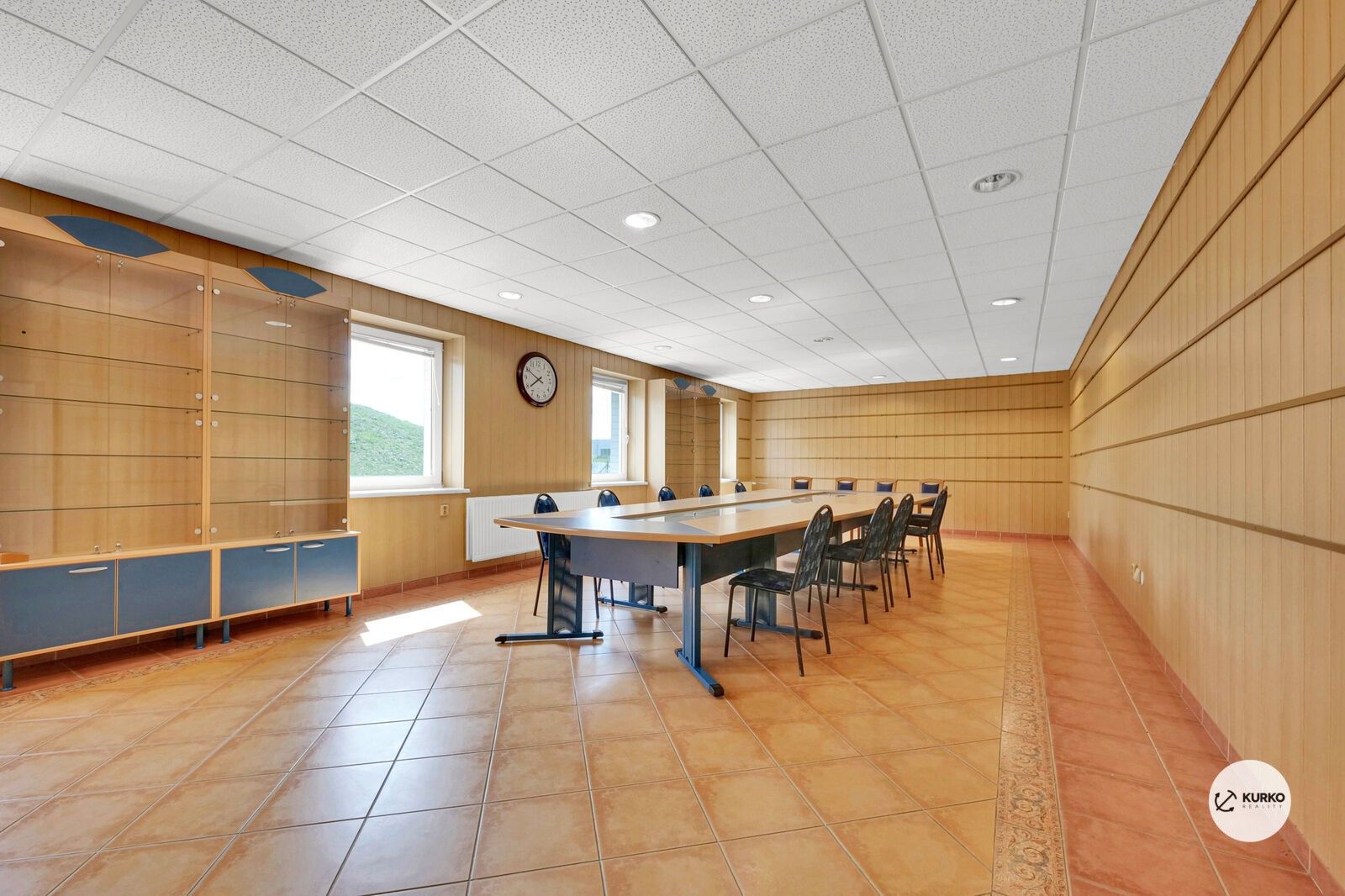 Pronájem komerčního prostoru 950 m² - foto 8