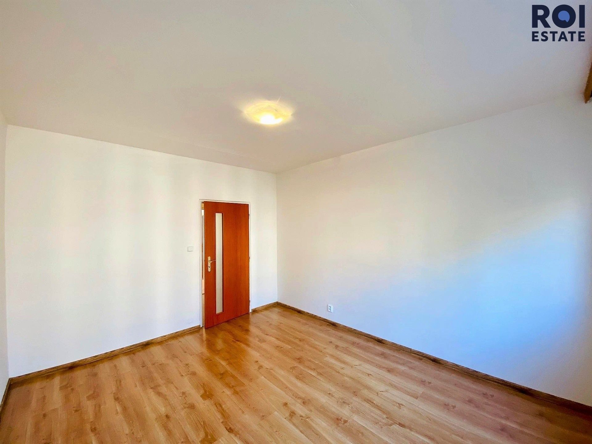 Pronájem bytu 2+1 61 m² - foto 8