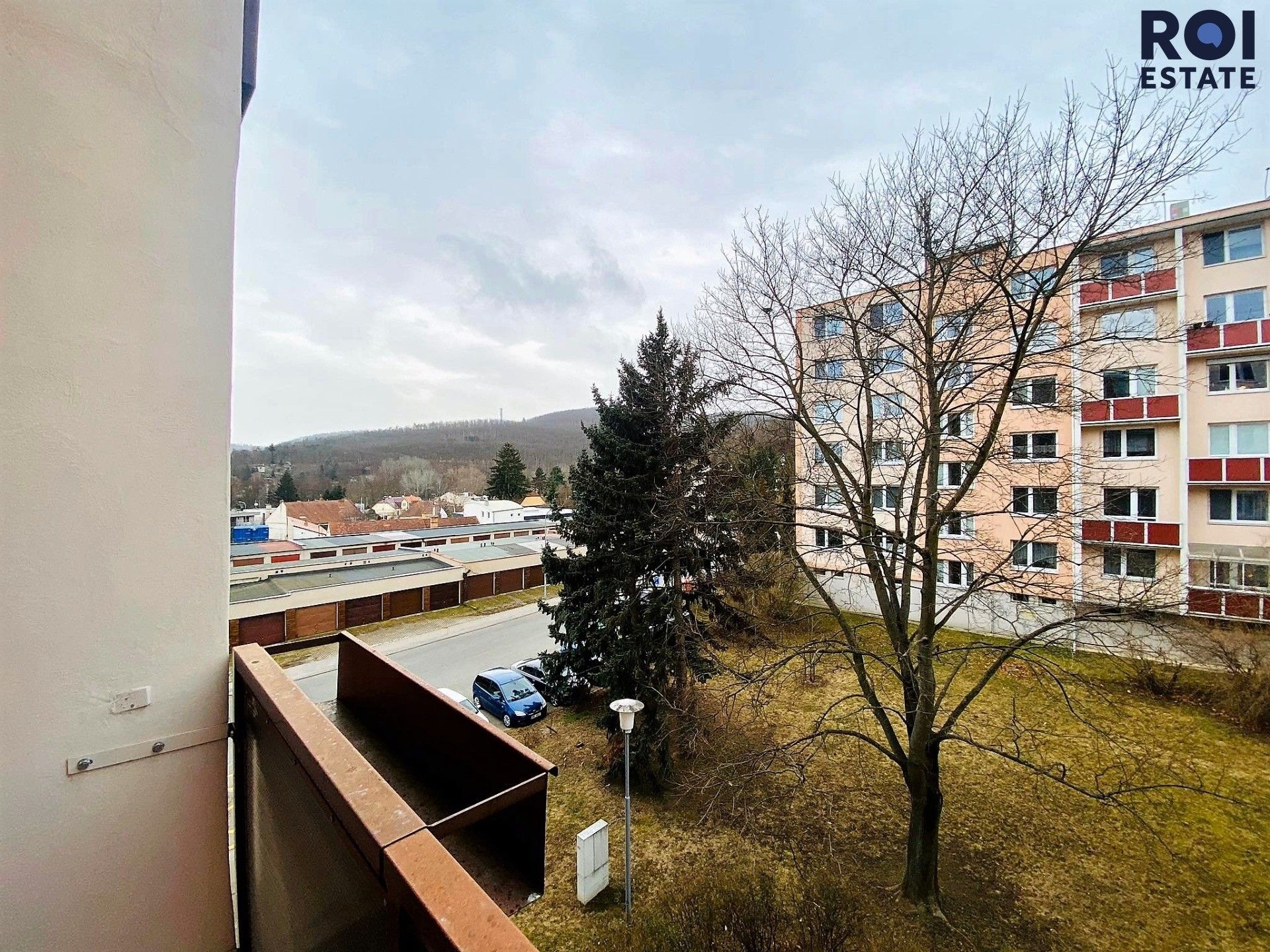 Pronájem bytu 2+1 61 m² - foto 3