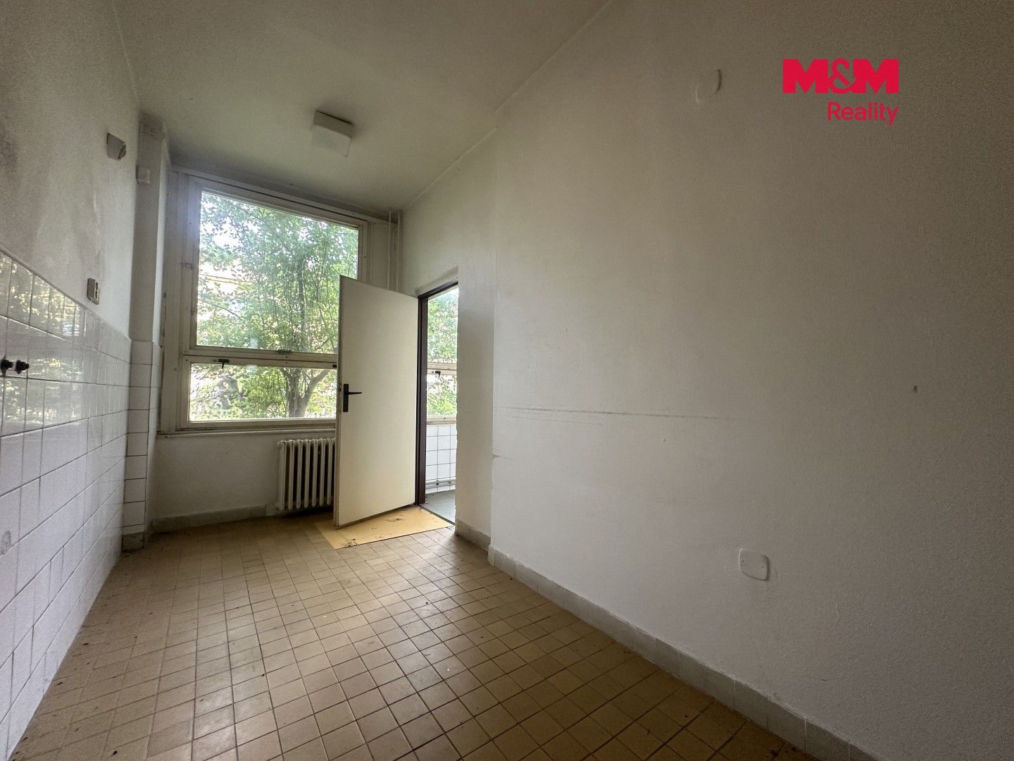 Prodej komerčního prostoru 900 m² - foto 8