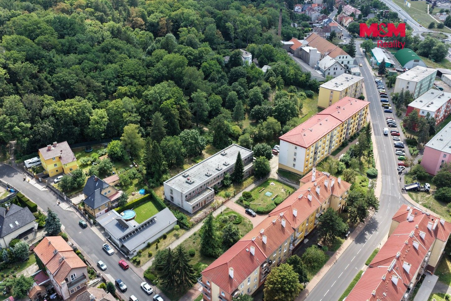 Prodej komerčního prostoru 900 m² - foto 13