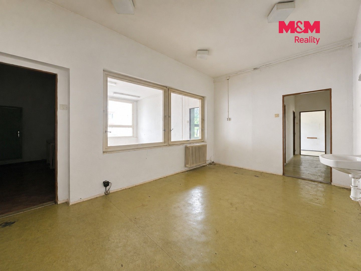 Prodej komerčního prostoru 900 m² - foto 28
