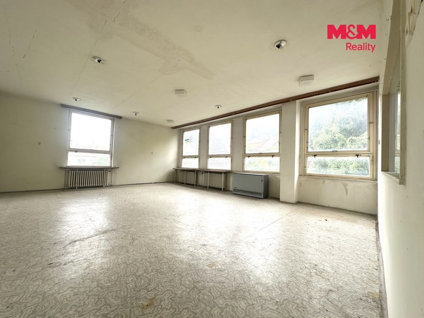 Prodej komerčního prostoru 900 m² - foto 27