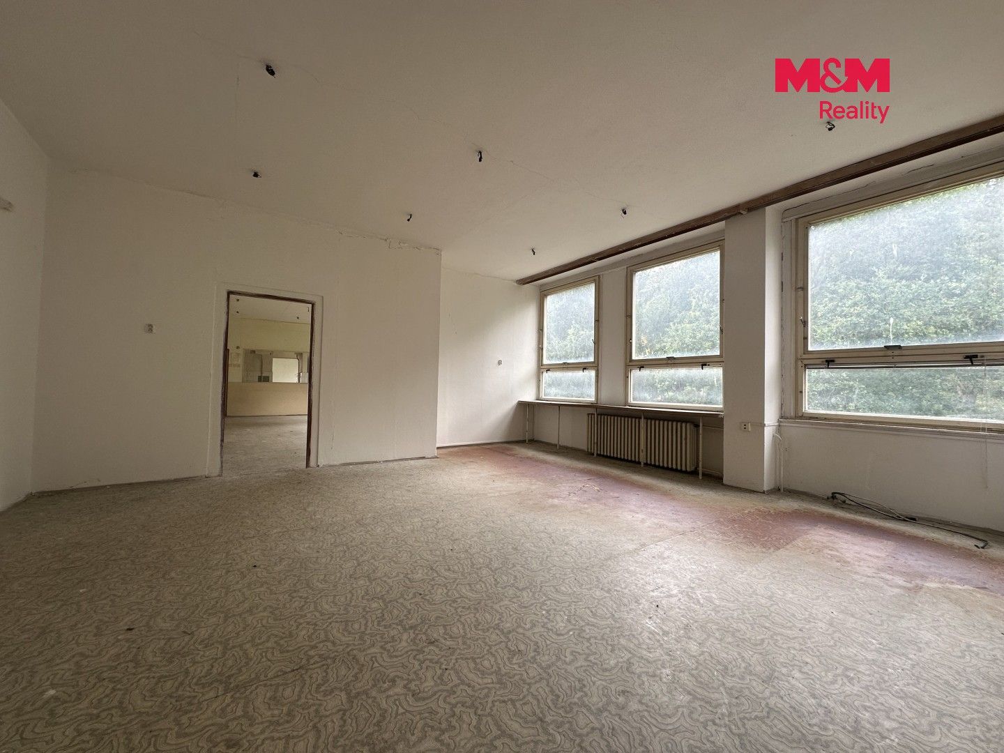 Prodej komerčního prostoru 900 m² - foto 36