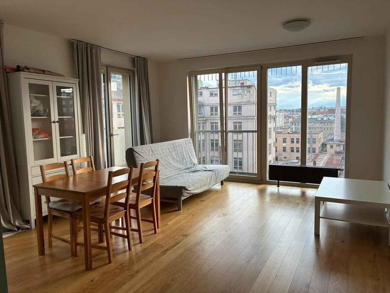 Pronájem bytu 2+kk 55 m² - foto 1