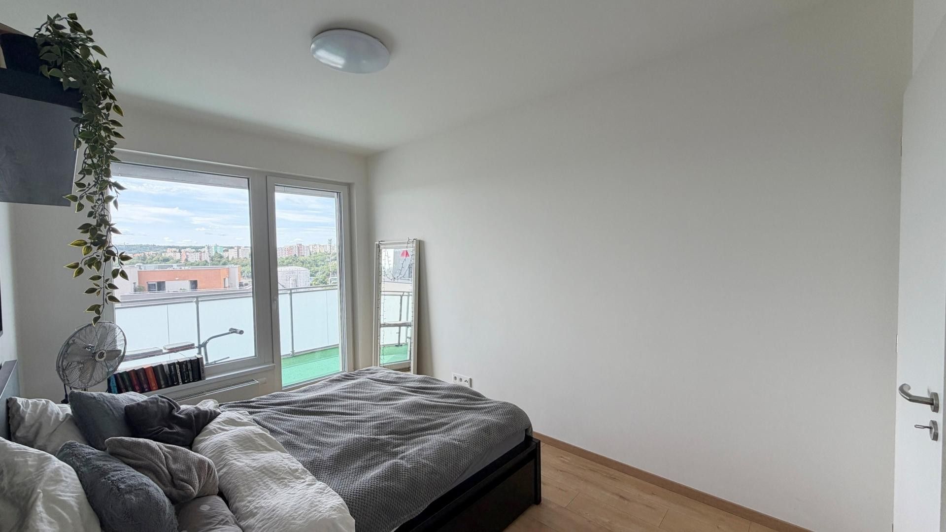 Pronájem bytu 2+kk 52 m² - foto 7