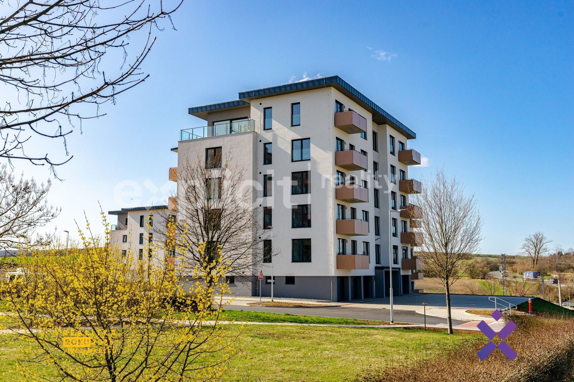 Pronájem bytu 2+kk 57 m² - foto 2