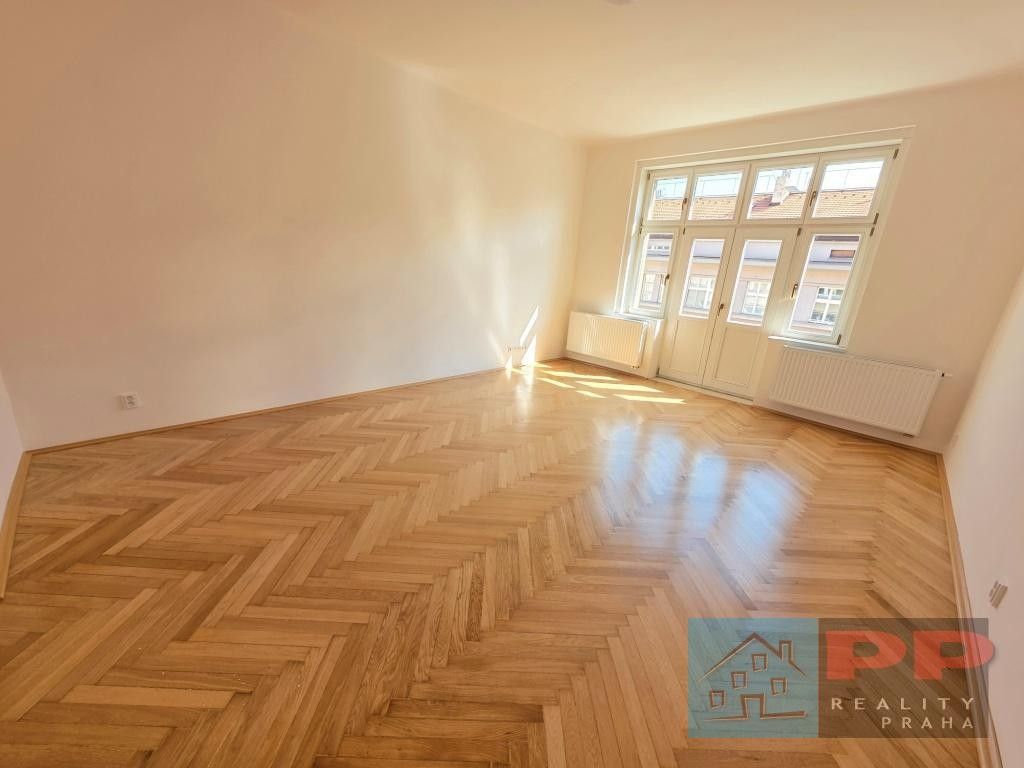 Pronájem bytu 3+1 109 m² - foto 6
