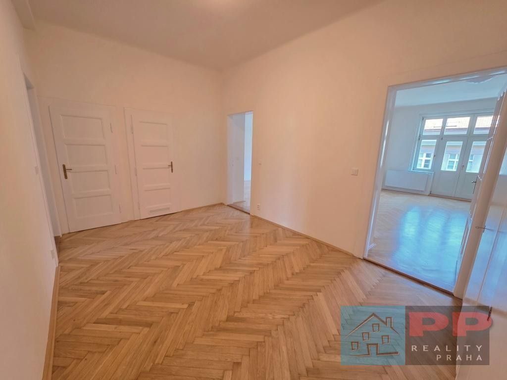 Pronájem bytu 3+1 109 m² - foto 10