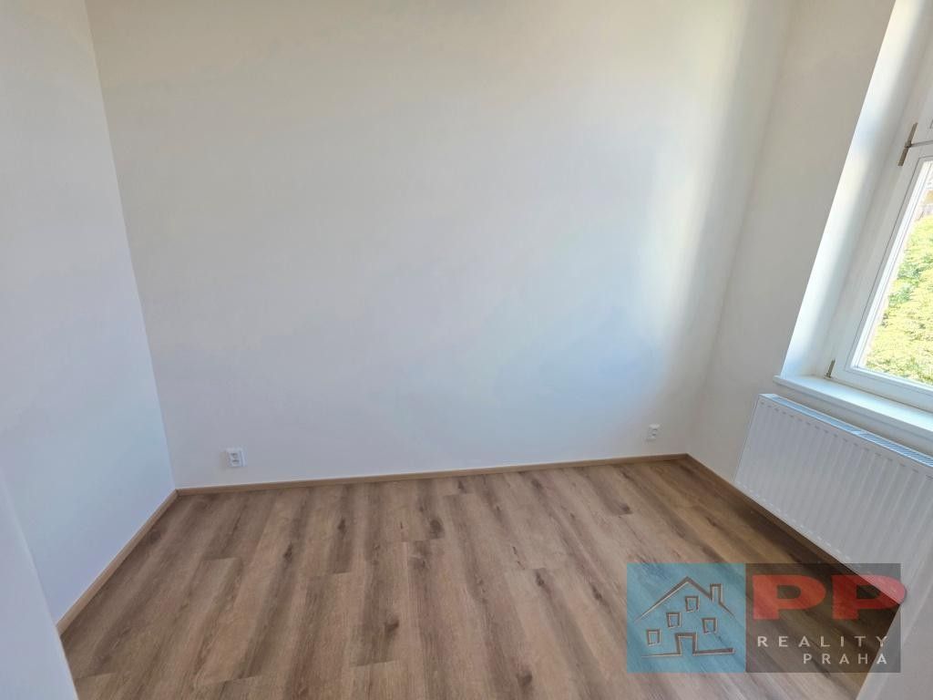 Pronájem bytu 3+1 109 m² - foto 15