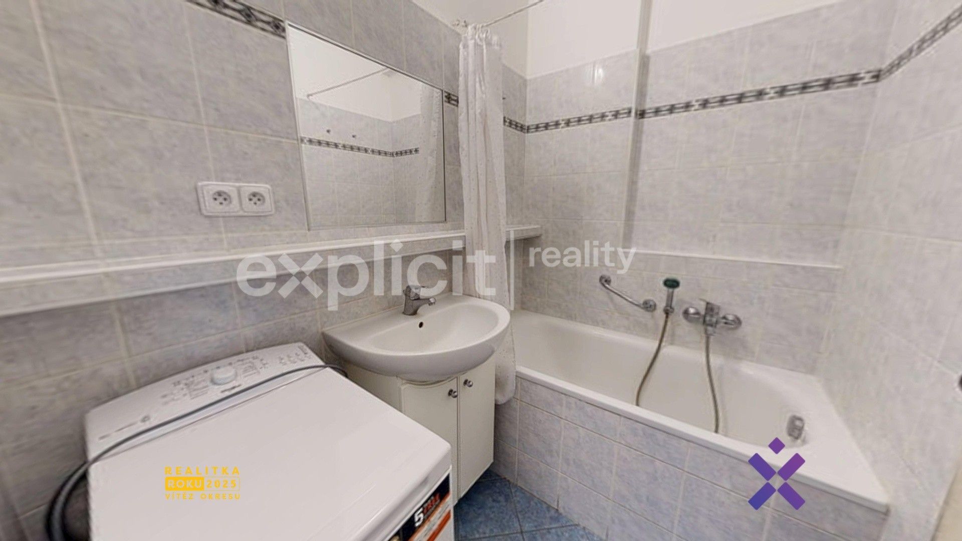 Pronájem bytu 2+1 55 m² - foto 10