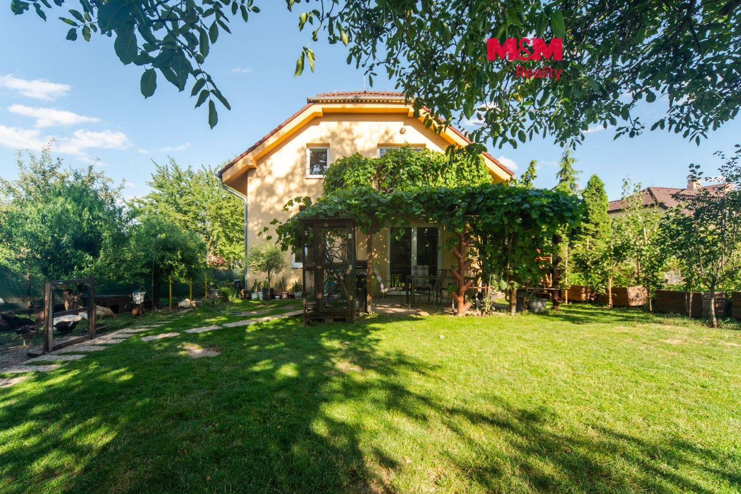 Prodej domu 196 m² - foto 1