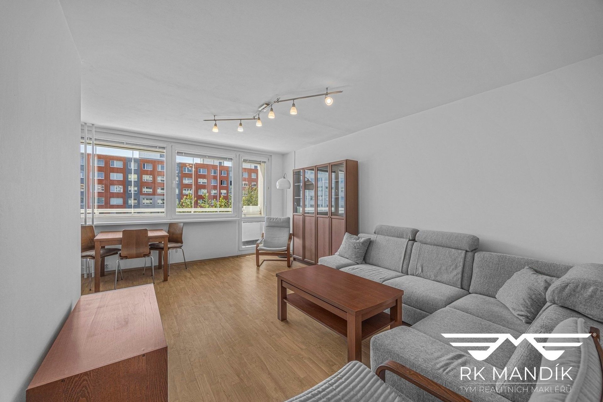 Pronájem bytu 3+kk 70 m² - foto 1