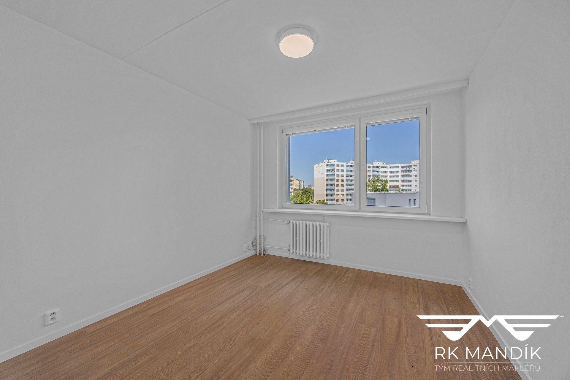 Pronájem bytu 3+kk 70 m² - foto 12