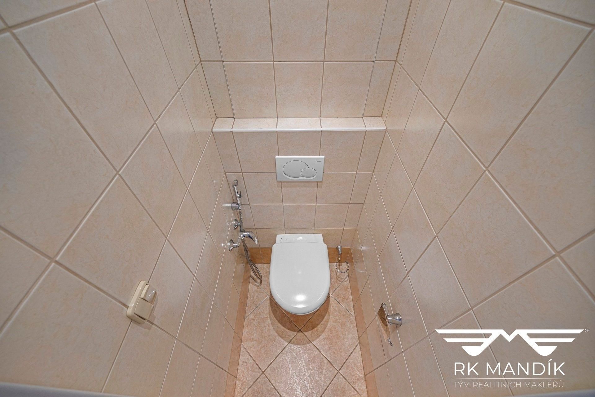 Pronájem bytu 3+kk 70 m² - foto 17