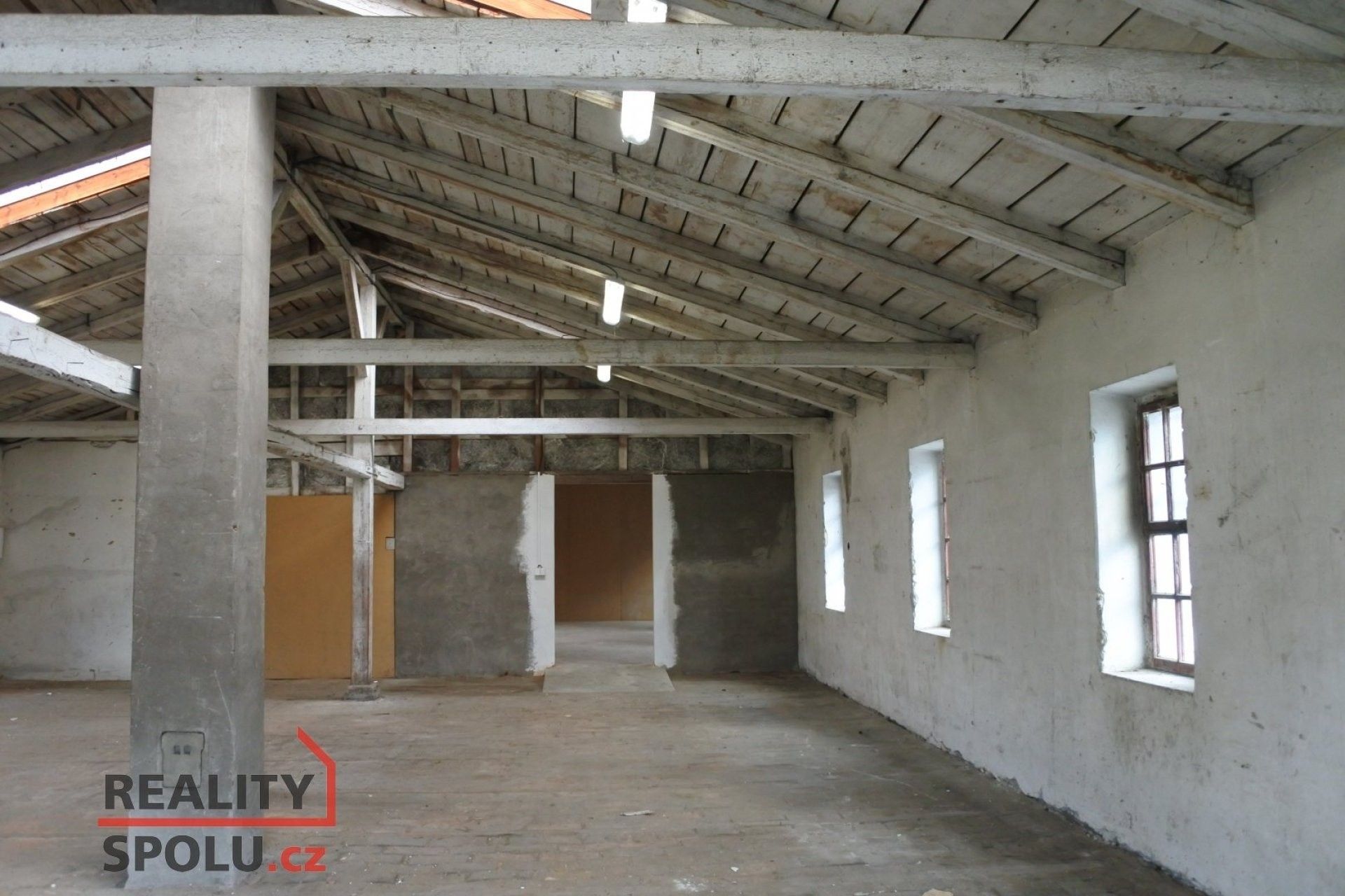Pronájem komerčního prostoru 100 m² - foto 2
