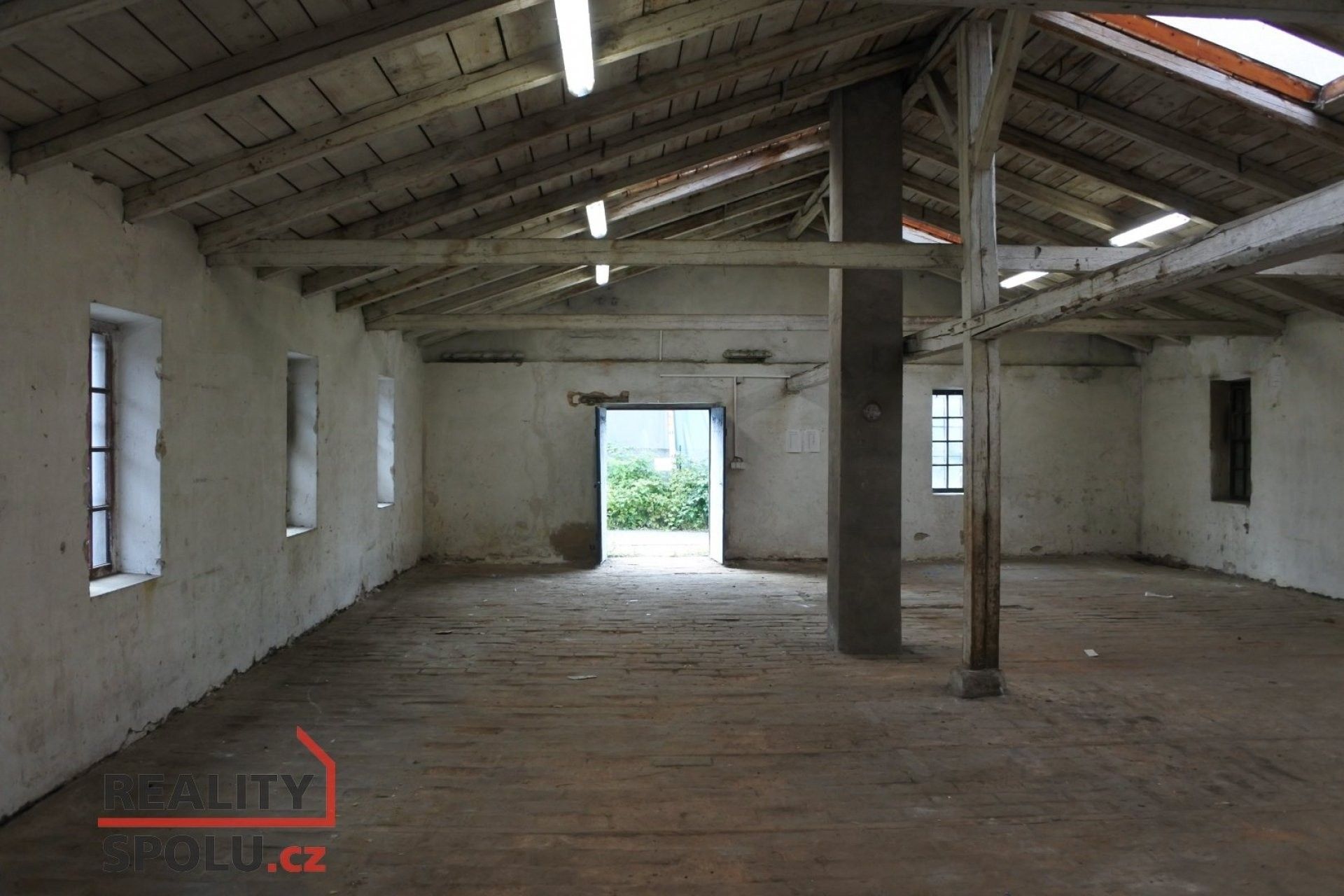 Pronájem komerčního prostoru 100 m² - foto 5