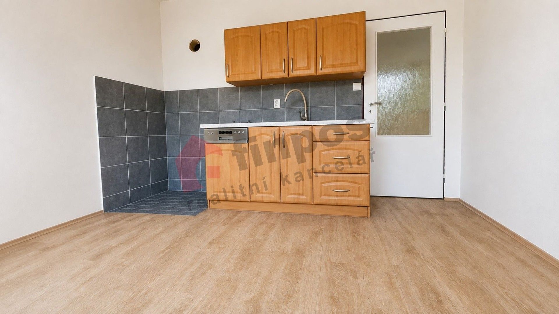 Pronájem bytu 1+1 42 m² - foto 2
