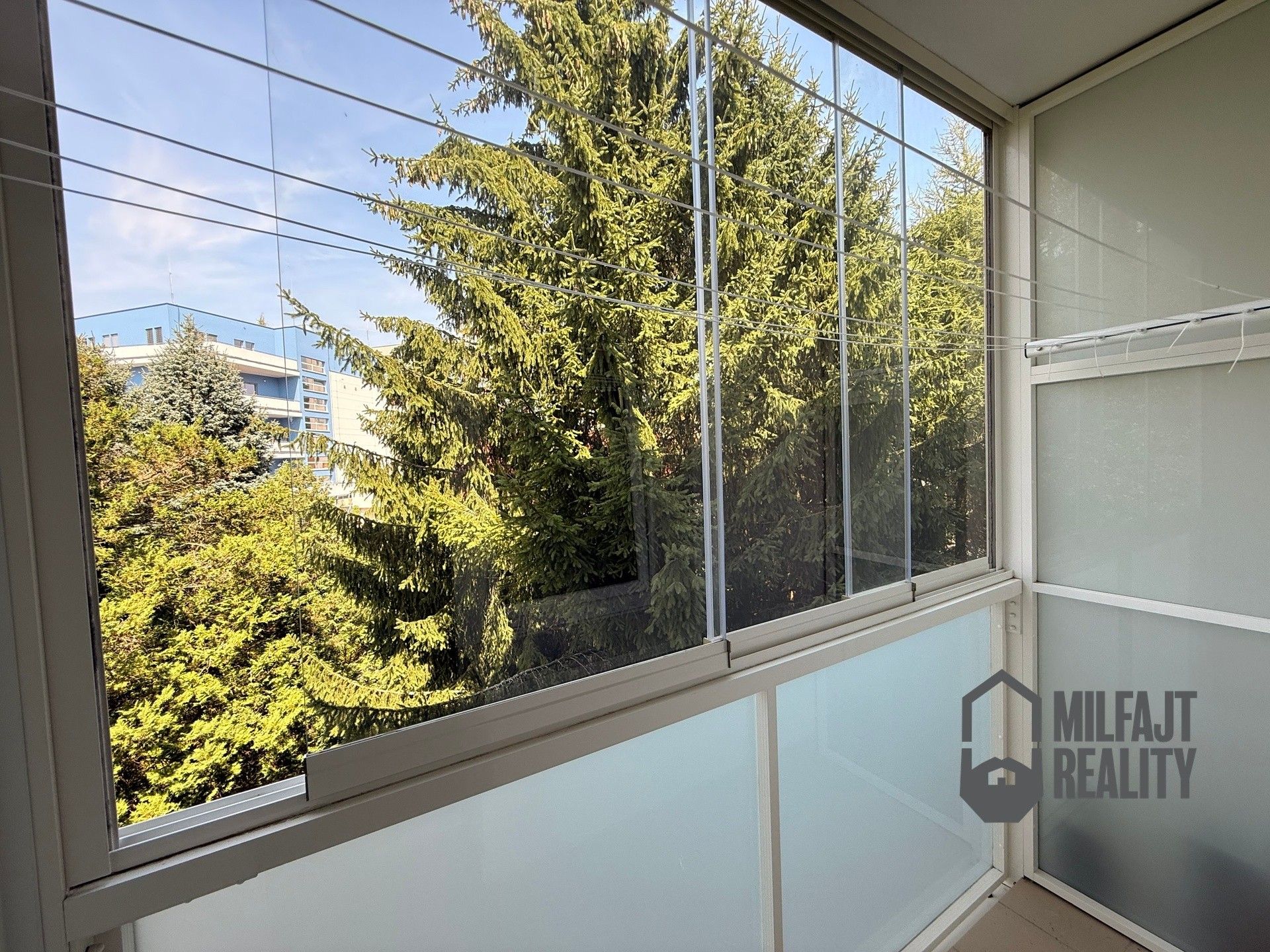 Pronájem bytu 3+1 79 m² - foto 16