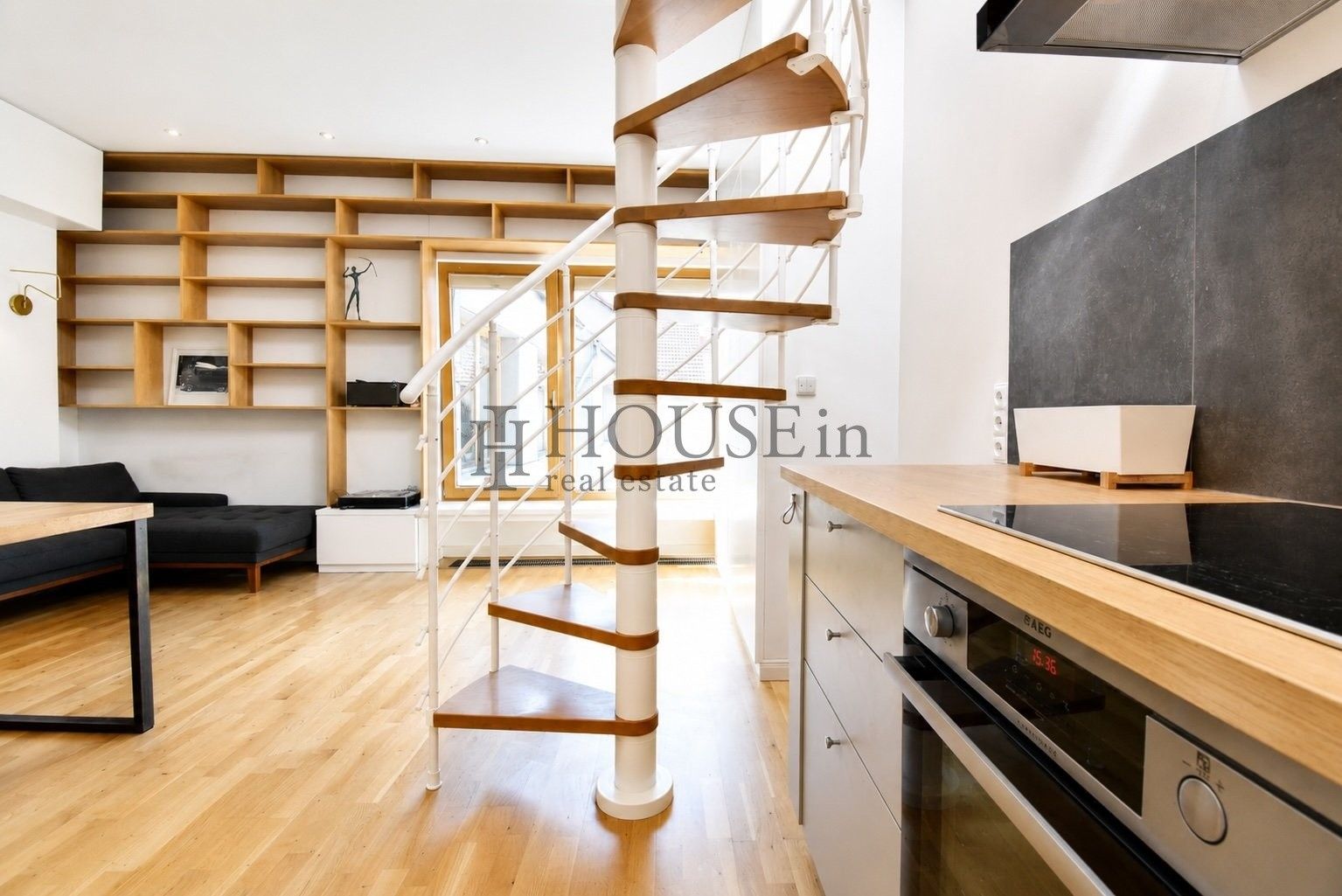 Pronájem bytu 3+kk 83 m² - foto 9
