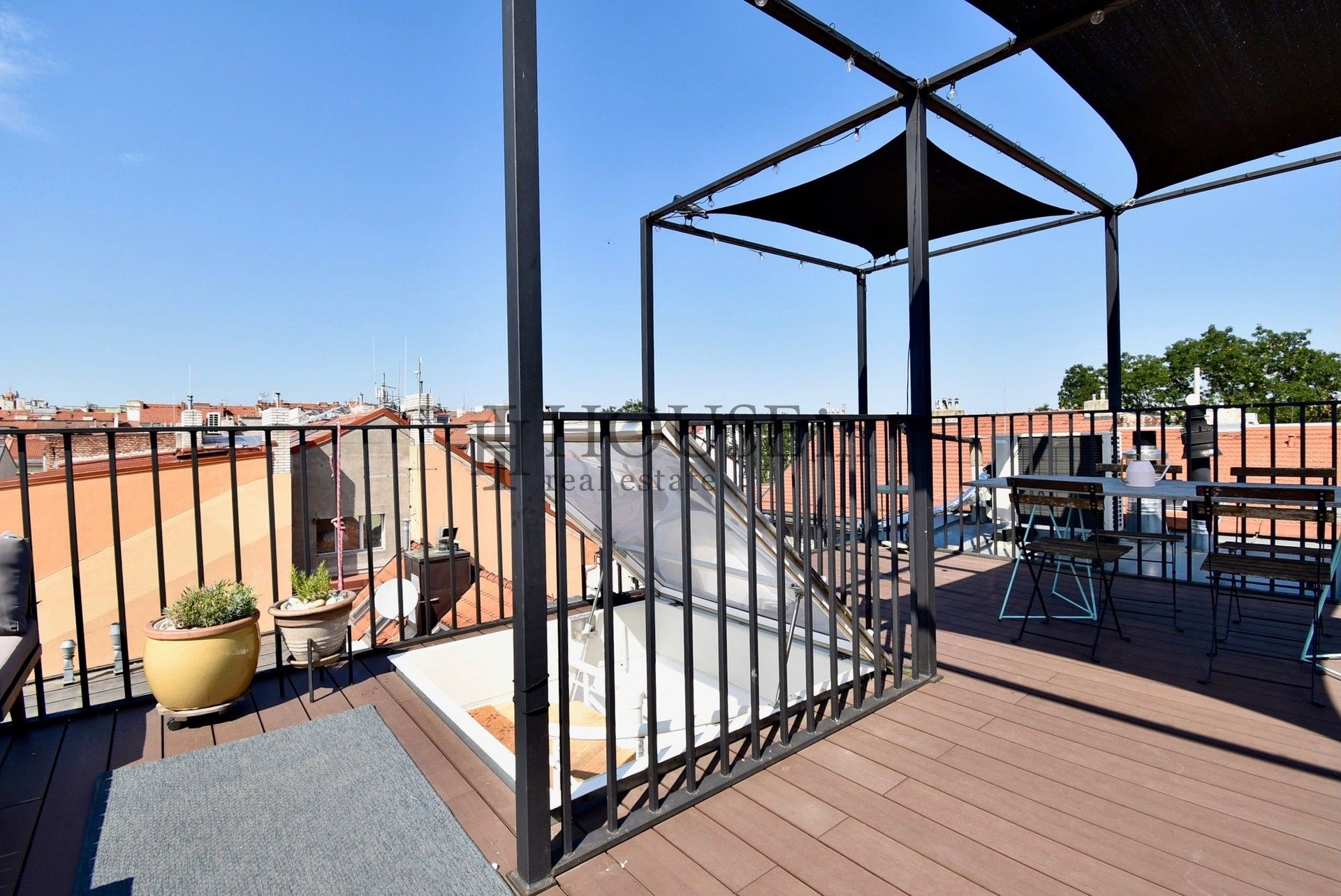 Pronájem bytu 3+kk 83 m² - foto 17
