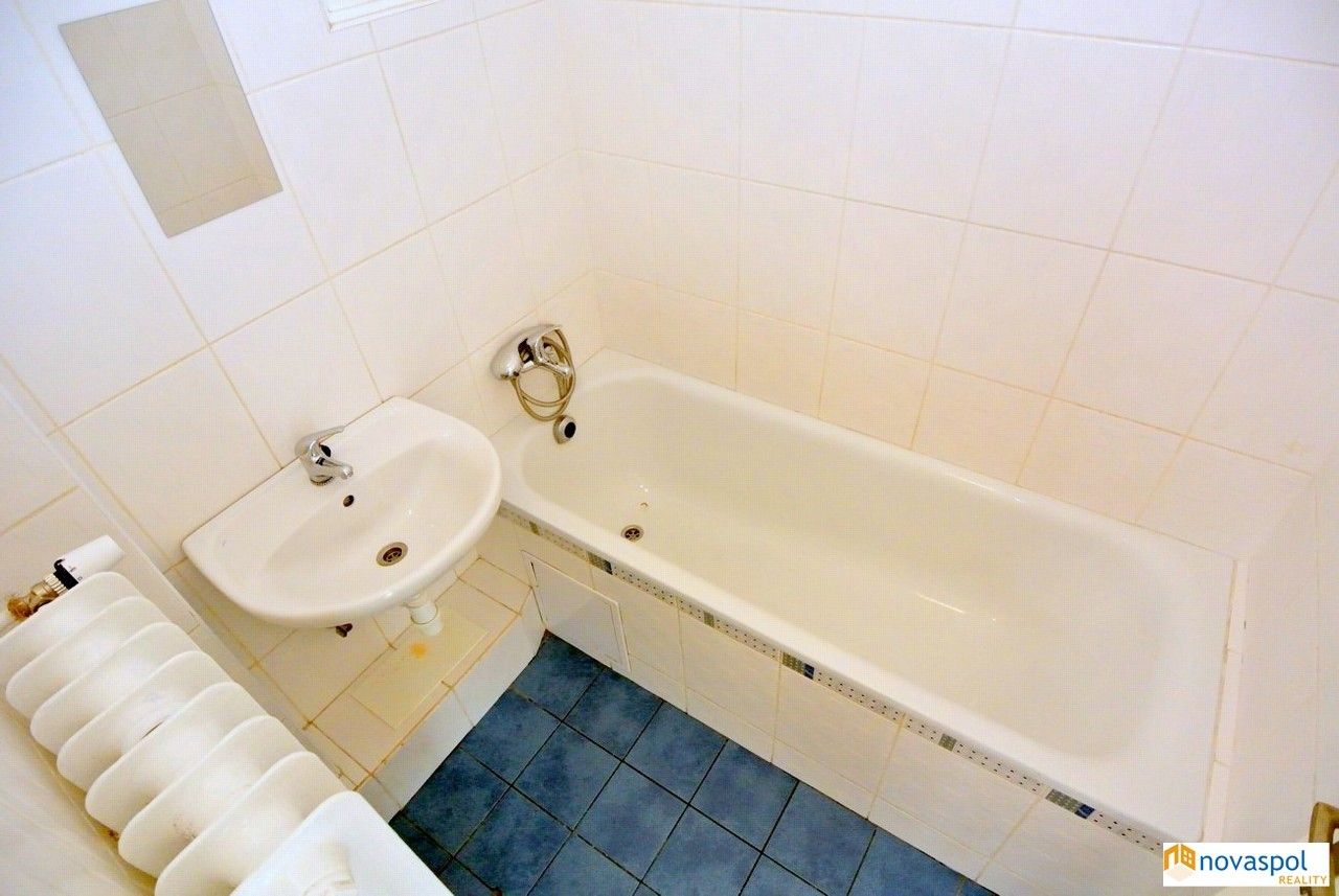Pronájem bytu 2+1 50 m² - foto 8