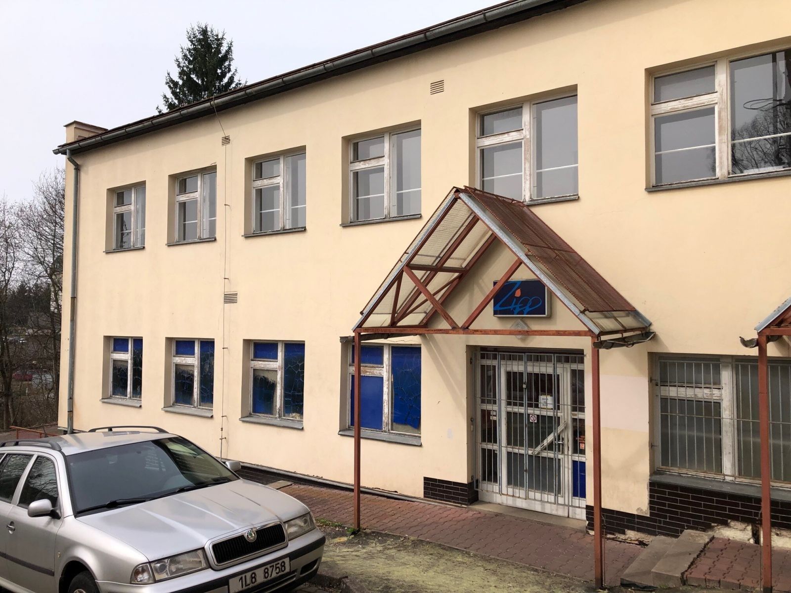 Prodej komerčního prostoru 560 m² - foto 3