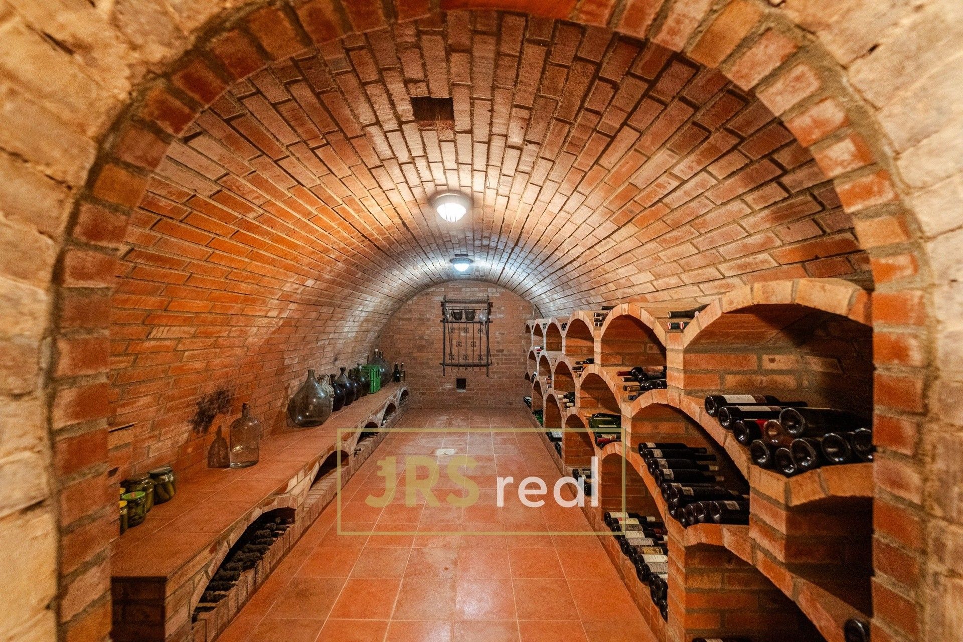 Prodej nemovitosti 76 m² - foto 2