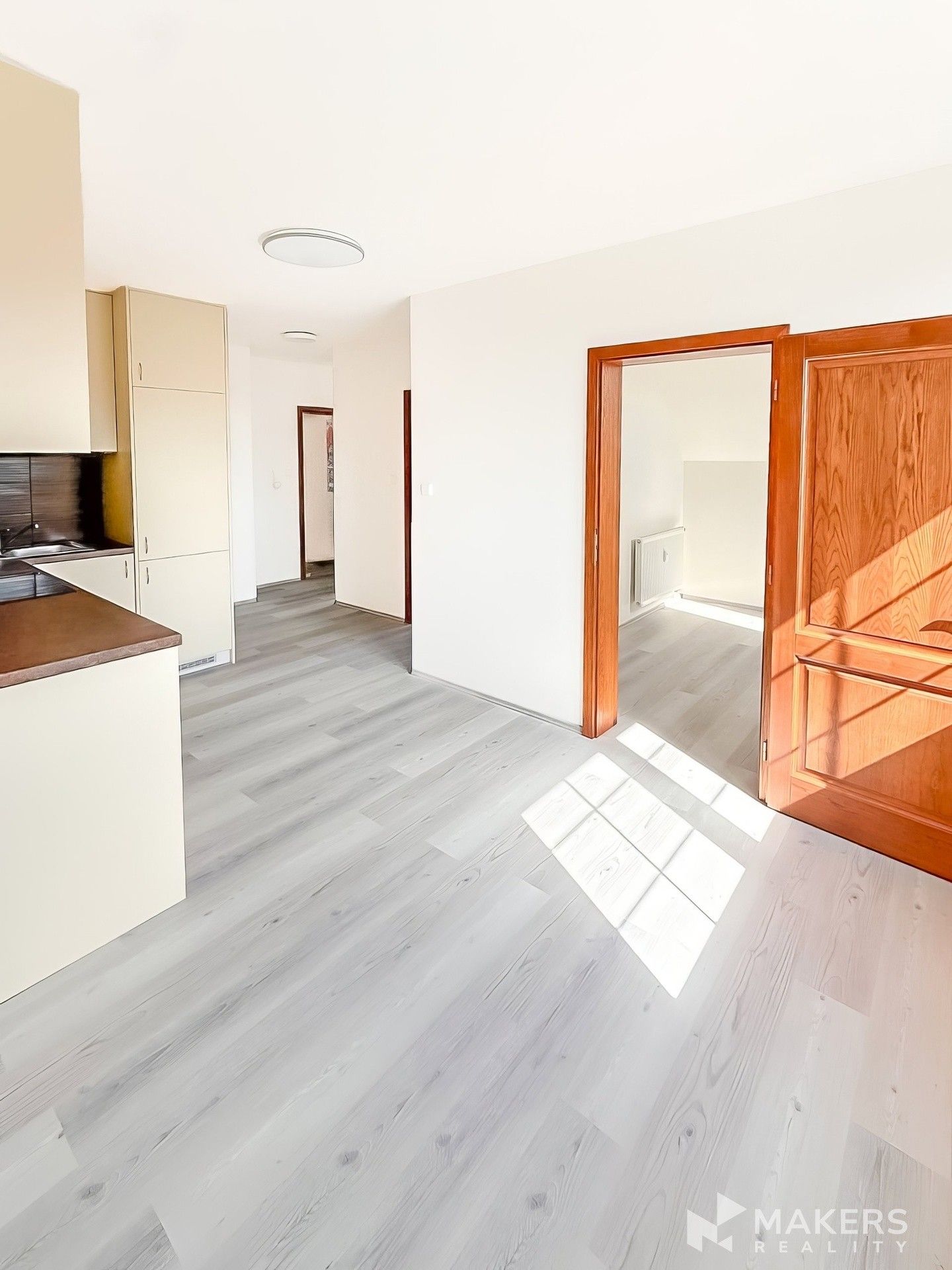 Pronájem bytu 2+kk 44 m² - foto 3