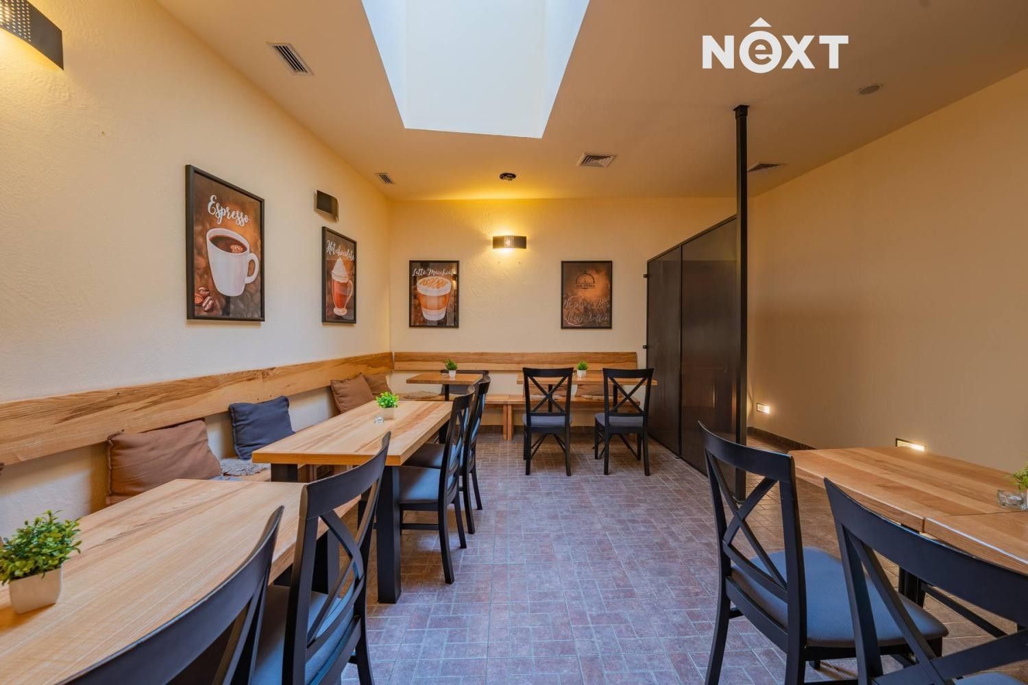 Pronájem komerčního prostoru 153 m² - foto 1