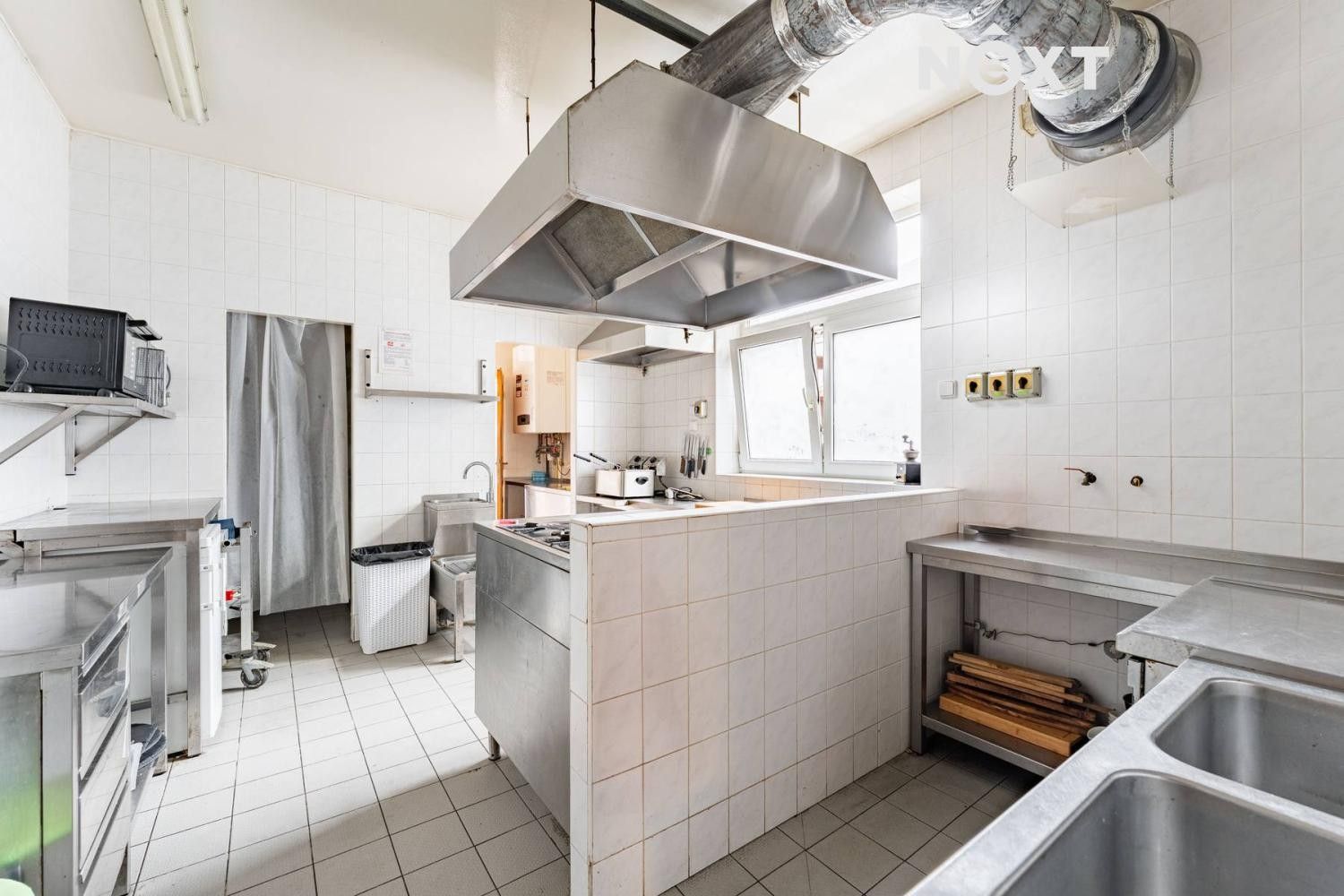 Pronájem komerčního prostoru 153 m² - foto 6