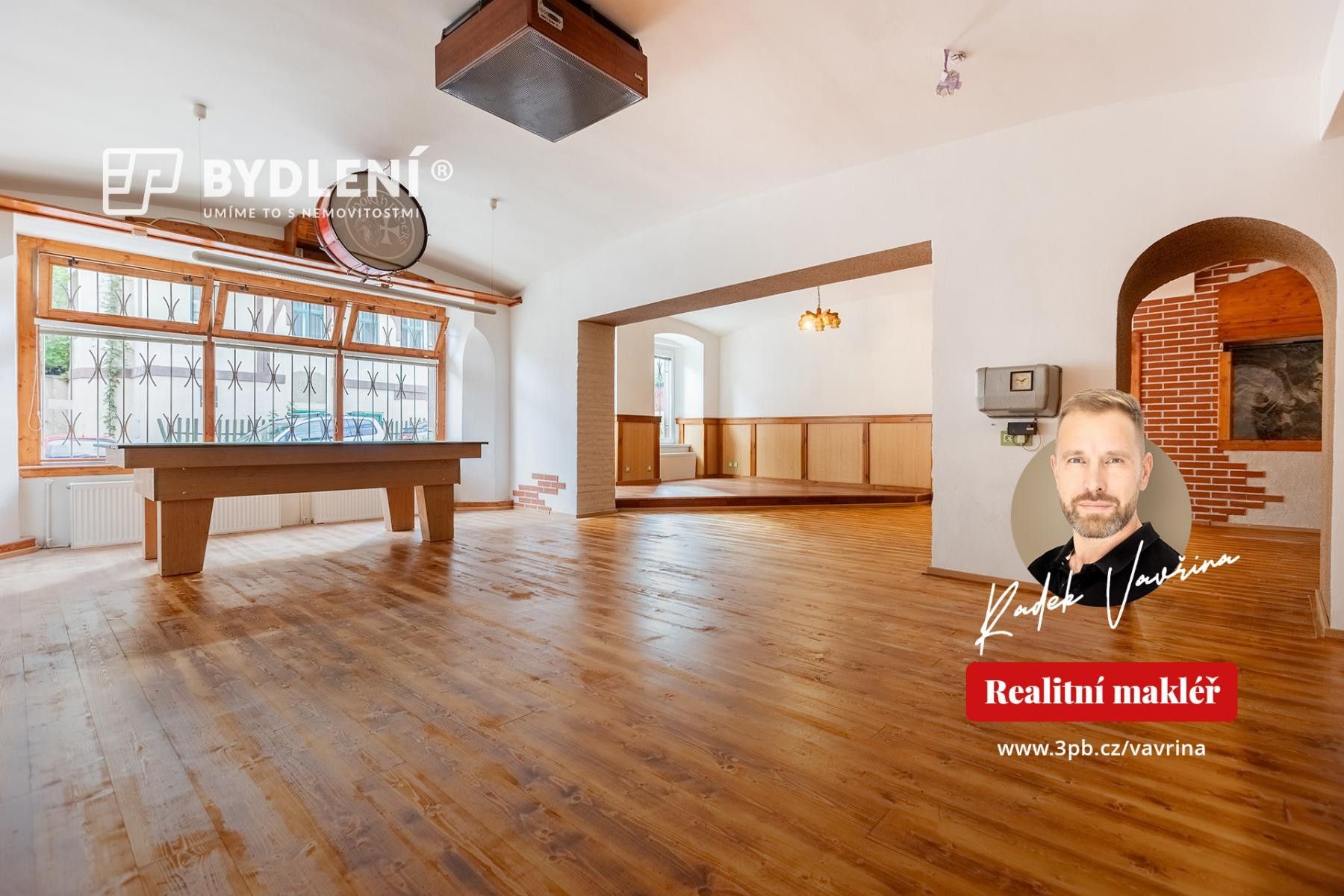 Pronájem komerčního prostoru 330 m² - foto 1